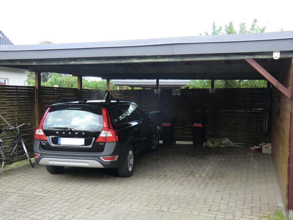 Boeltser Hus Ferienwohnungen Mit Strandkorb Und Kamin 10 Gehminuten Zum Kurtaxefreien Sandstrand Kraksdorf Exterior photo